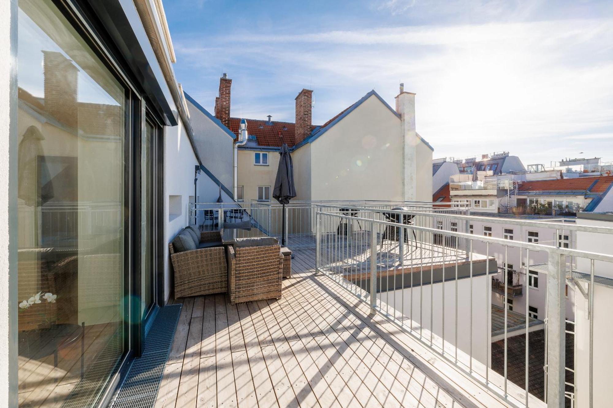 Symphony Apartments 41 - Modern Loft With Terrace And Grill In Central Location Viena Exterior foto