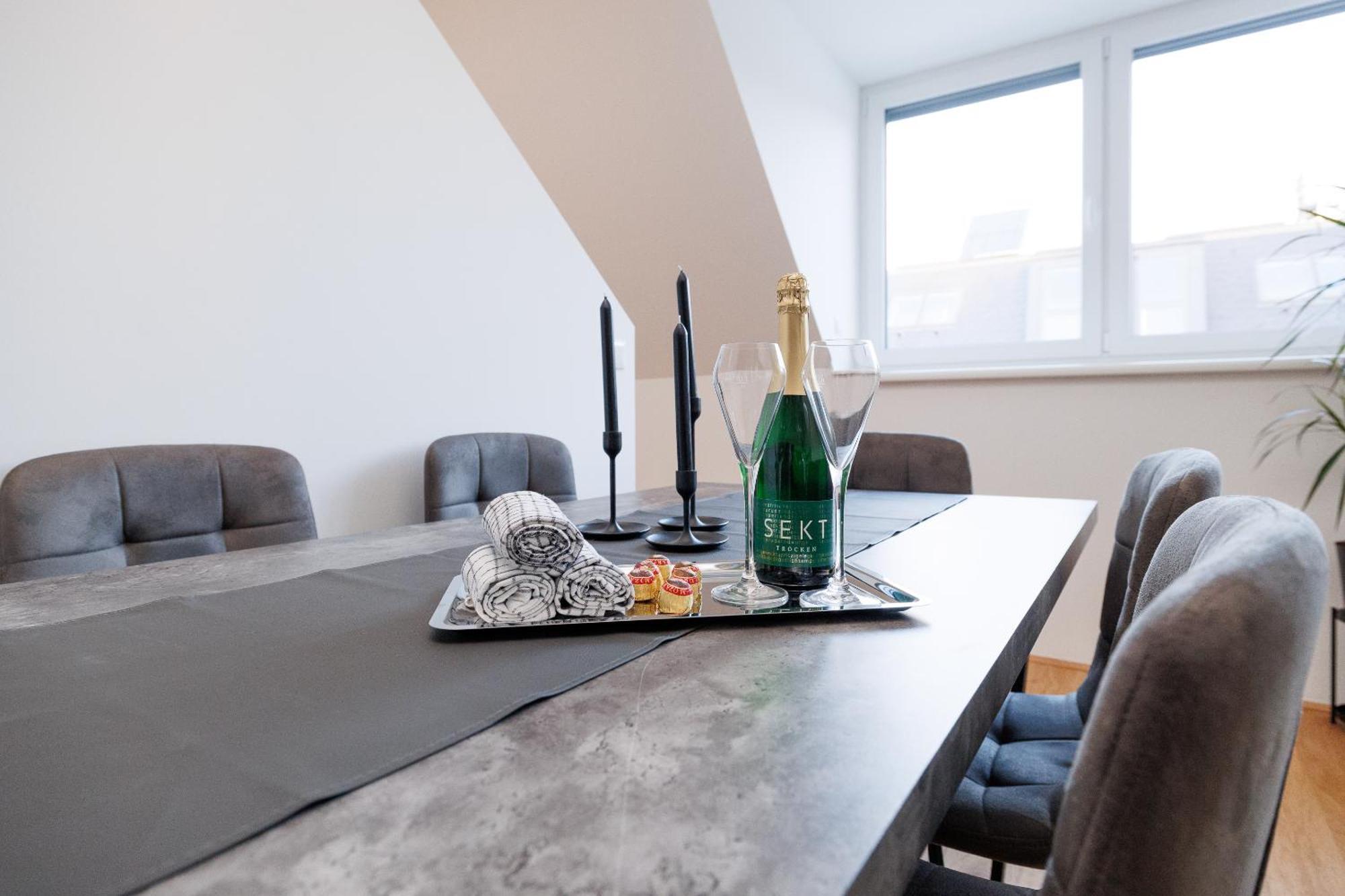 Symphony Apartments 41 - Modern Loft With Terrace And Grill In Central Location Viena Exterior foto