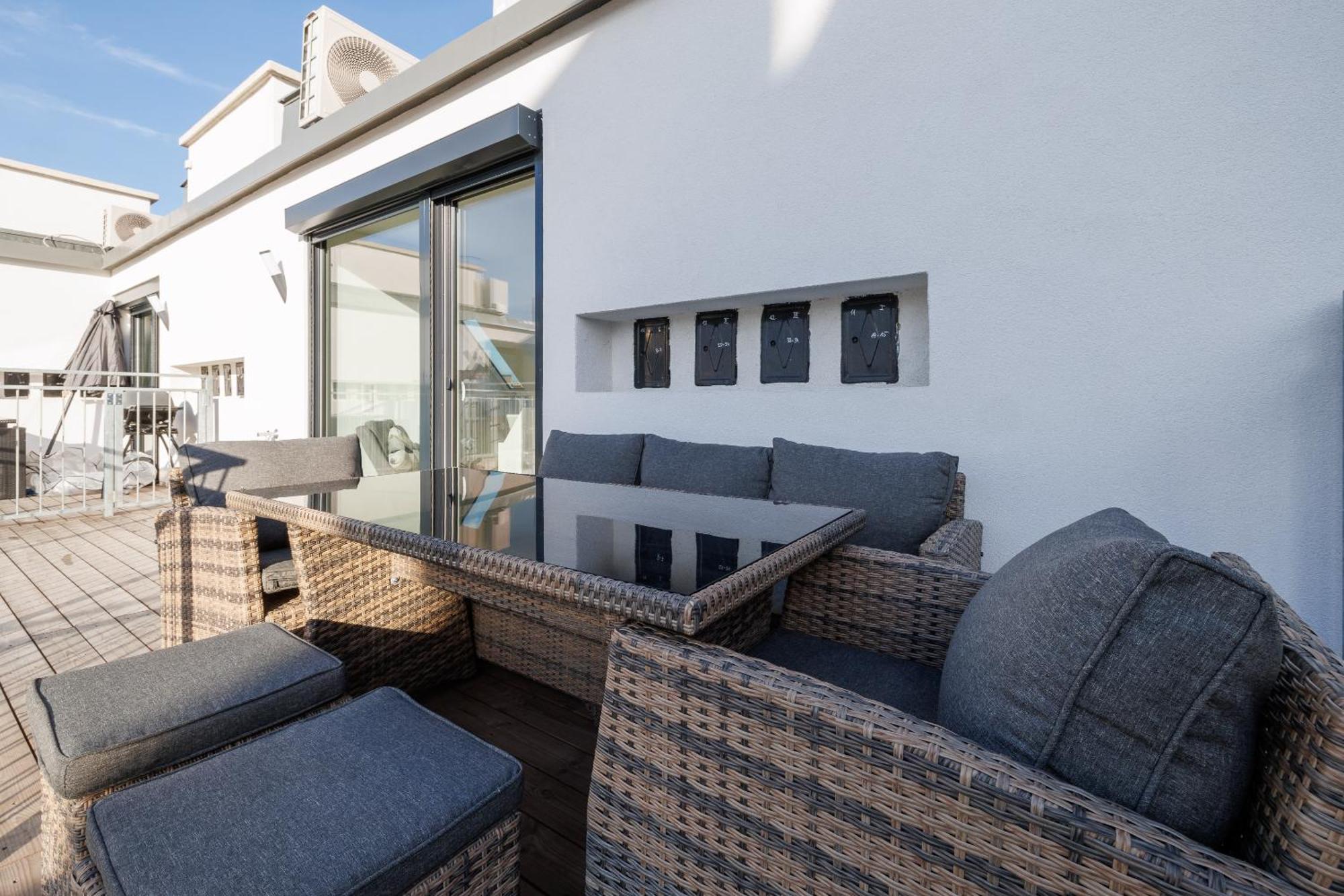 Symphony Apartments 41 - Modern Loft With Terrace And Grill In Central Location Viena Exterior foto